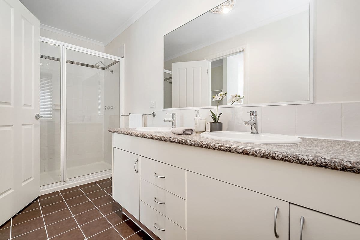 3 St Ives Place, Craigieburn VIC 3064, Craigieburn - Thumbnail 6