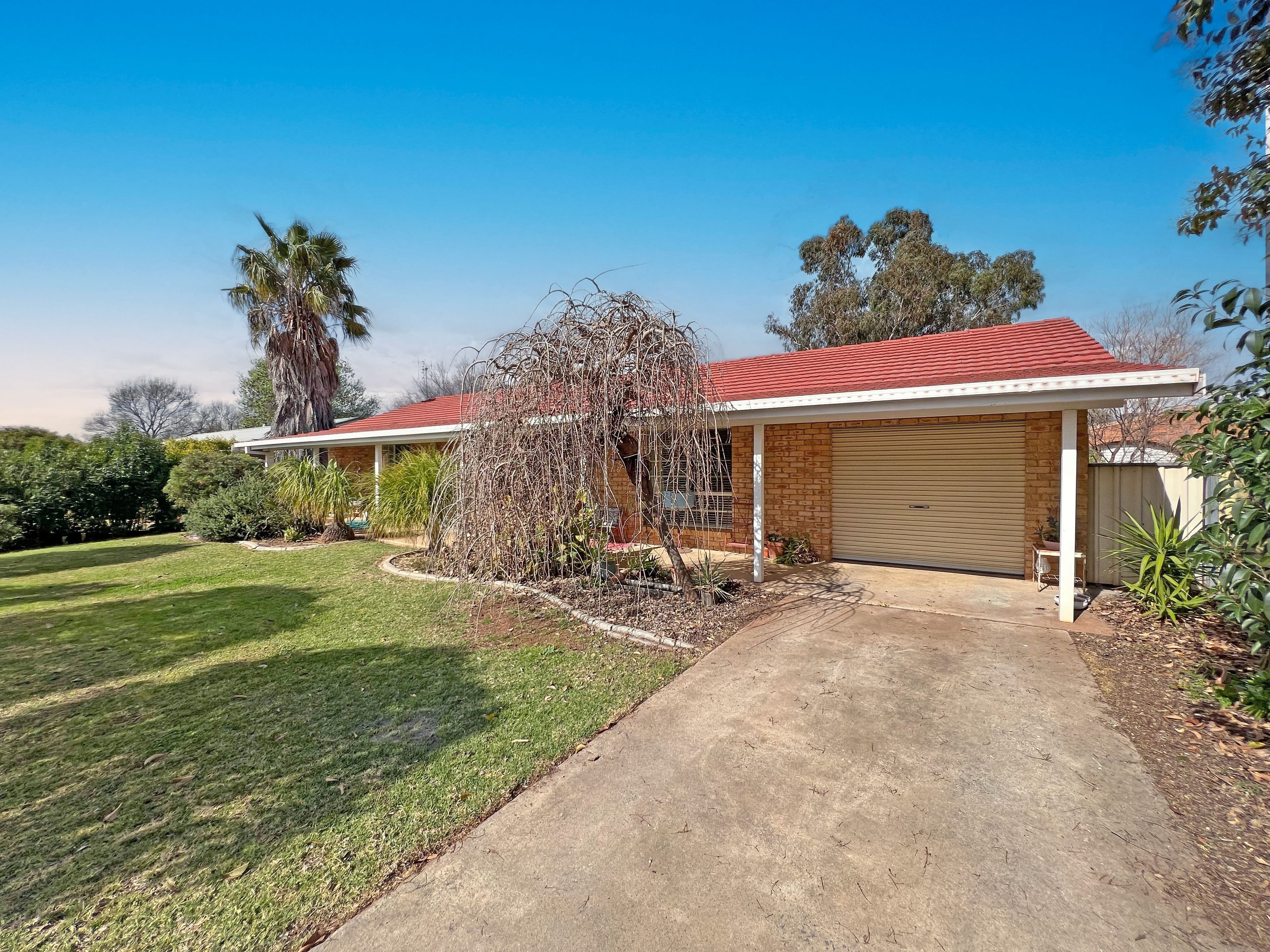 11 Thames Street, Forbes NSW 2871, Forbes - Thumbnail 2