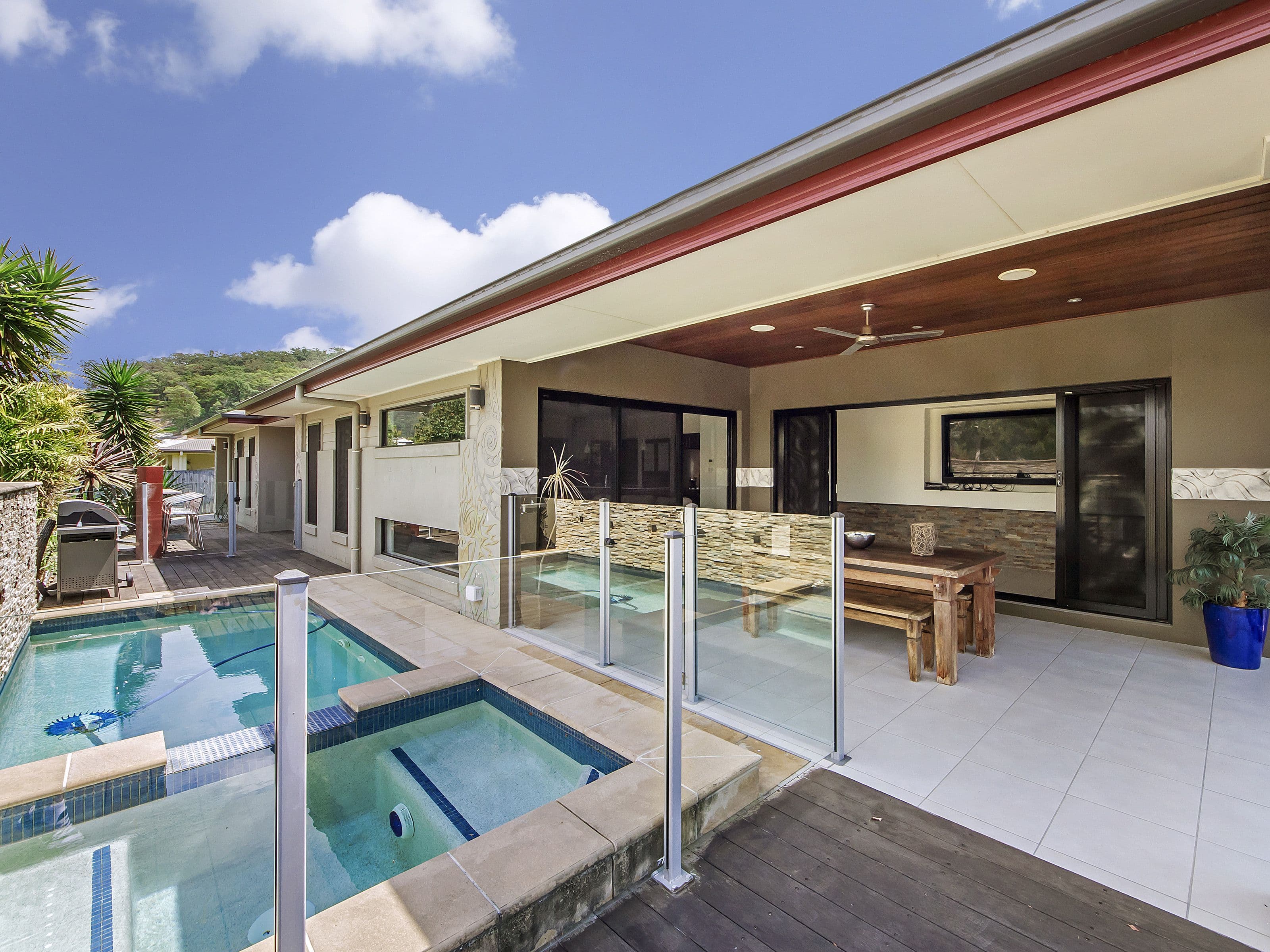 31 Drafters Crescent, Maudsland QLD 4210, Maudsland - Image 1