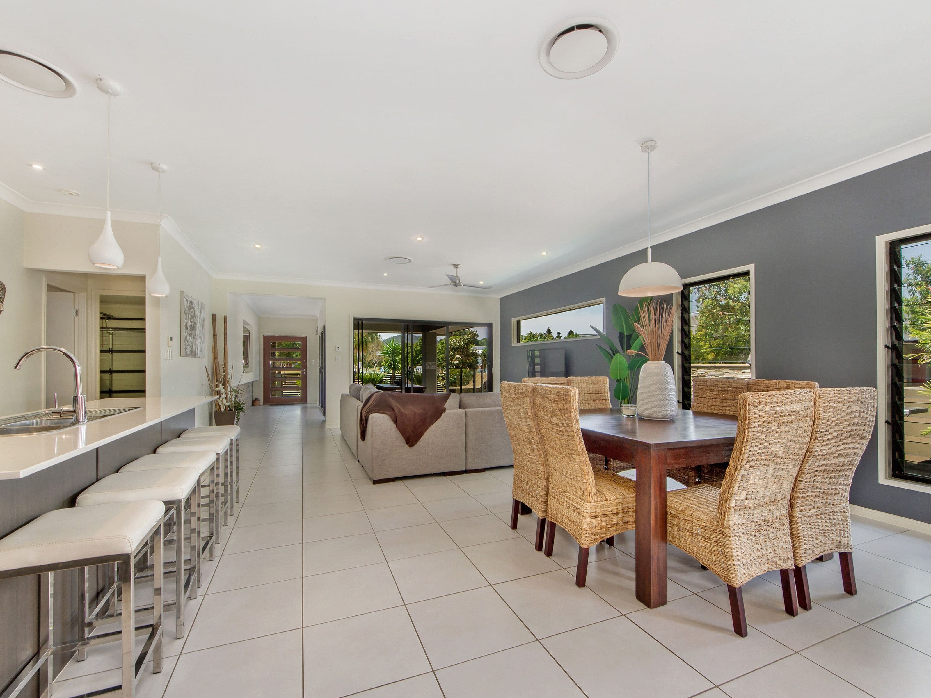 31 Drafters Crescent, Maudsland QLD 4210, Maudsland - Thumbnail 3