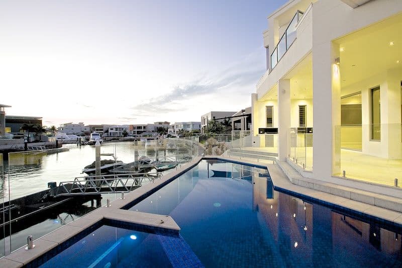 43 Knightsbridge Parade East, SOVEREIGN ISLANDS QLD 4216, Sovereign Islands - Thumbnail 2