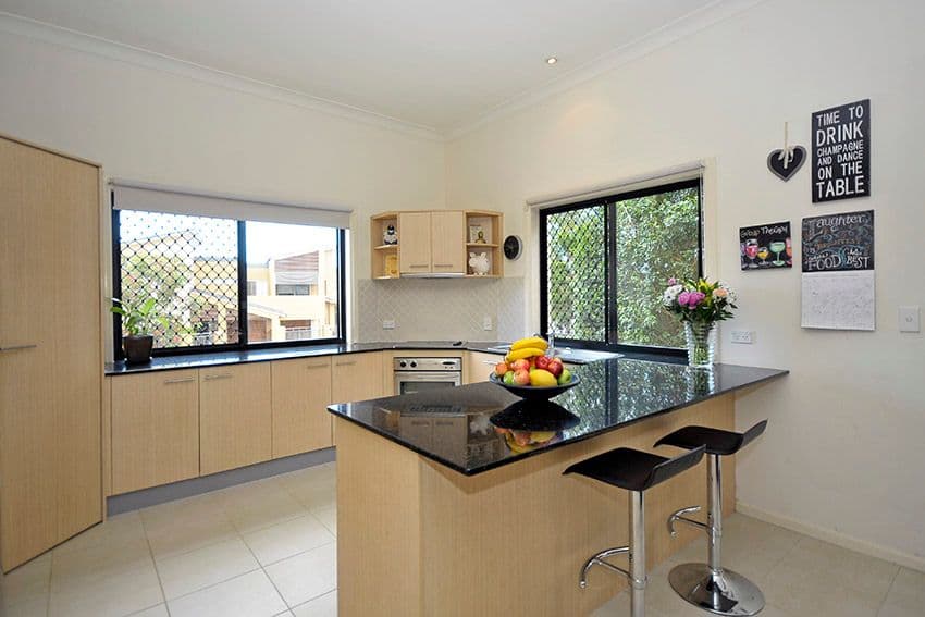 37 Bayswater Avenue, Varsity Lakes QLD 4227, Varsity Lakes - Thumbnail 3