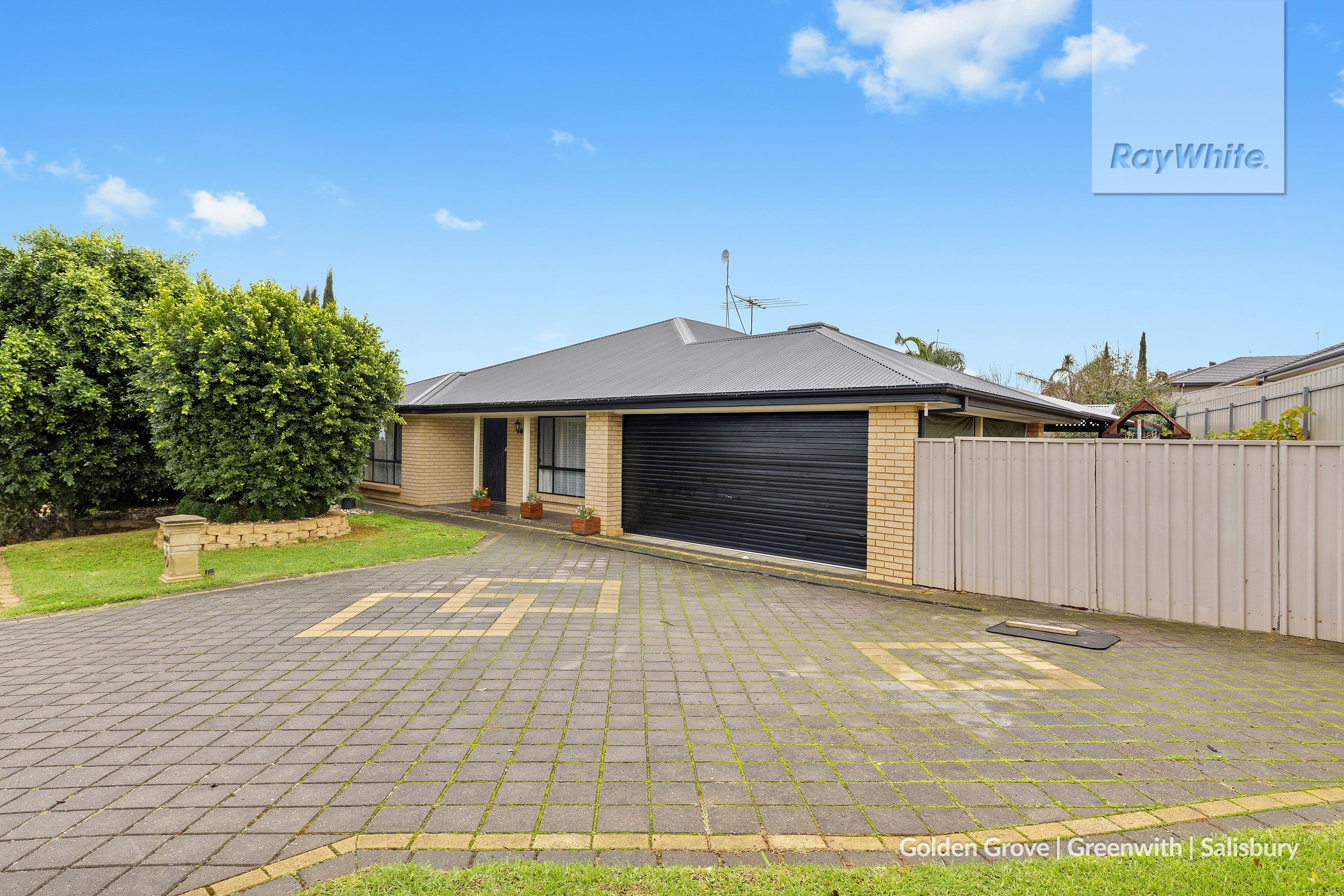 17 Manchester Circuit, Craigmore SA 5114, Craigmore - Image 1