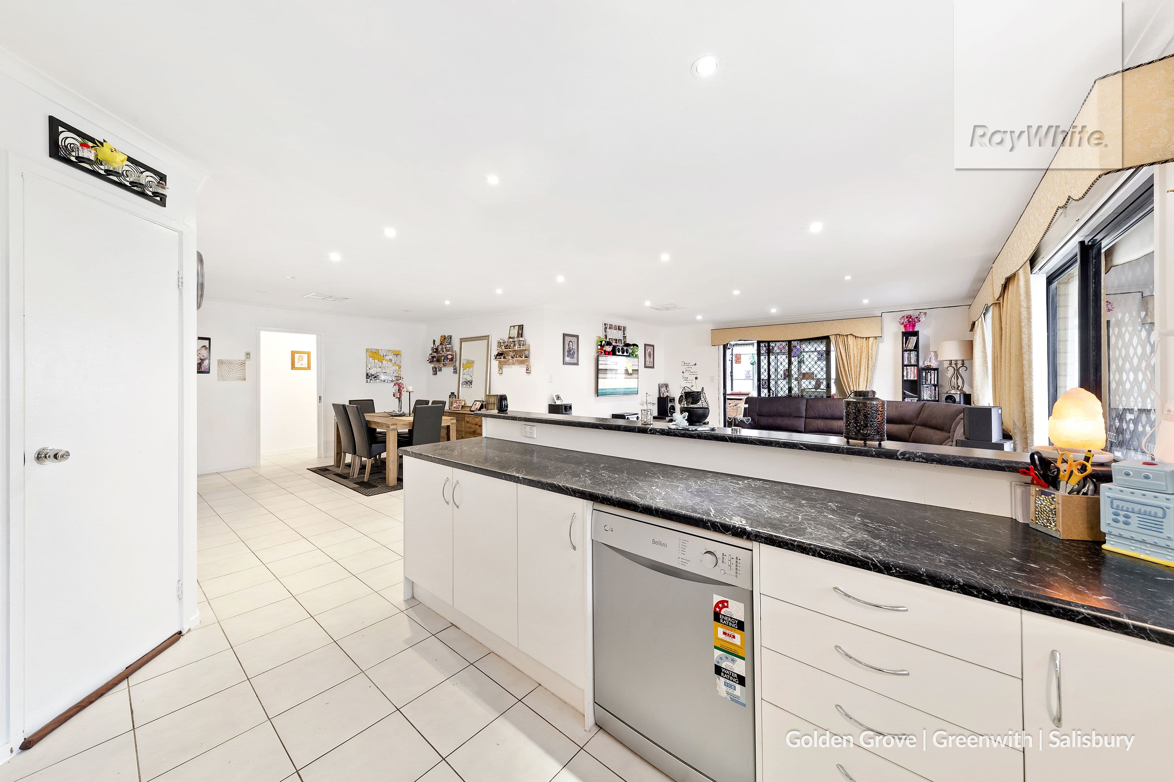 17 Manchester Circuit, Craigmore SA 5114, Craigmore - Thumbnail 7
