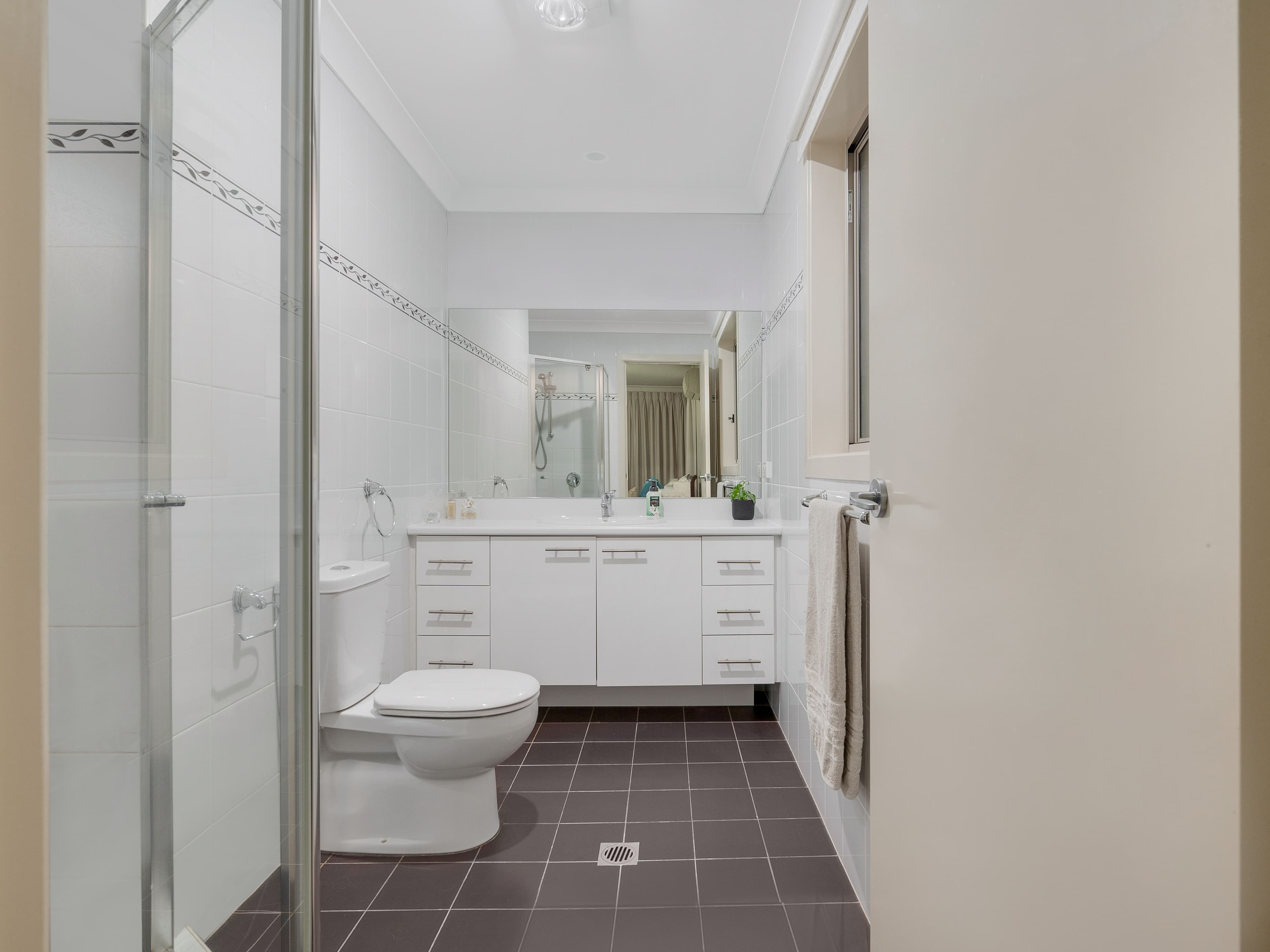 11 Grice Street, Oran Park NSW 2570, Oran Park - Thumbnail 7