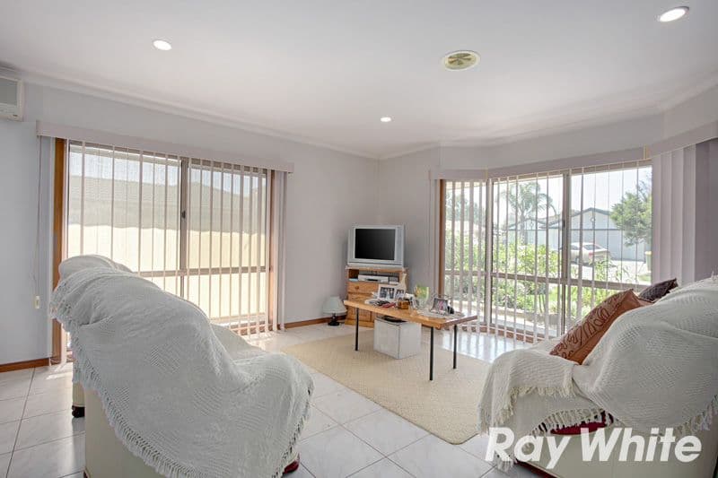 11 Benor Court, PAKENHAM VIC 3810, Pakenham - Thumbnail 2