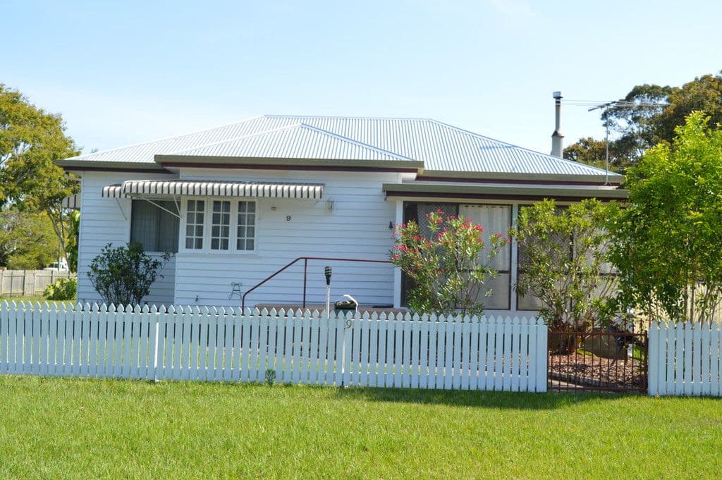 9 Jubilee Street, Caboolture QLD 4510, Caboolture - Thumbnail 2