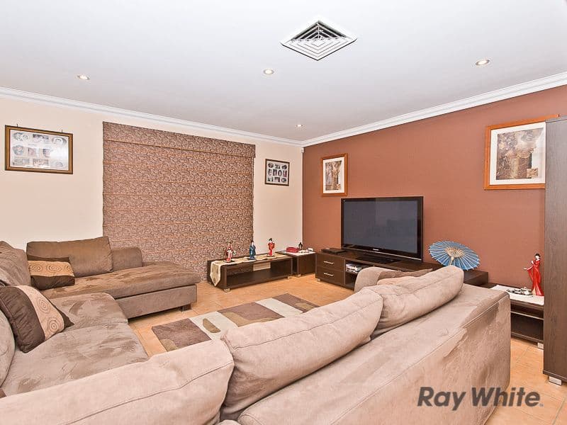 105 Voyager Circuit, BRIDGEMAN DOWNS QLD 4035, Bridgeman Downs - Thumbnail 3