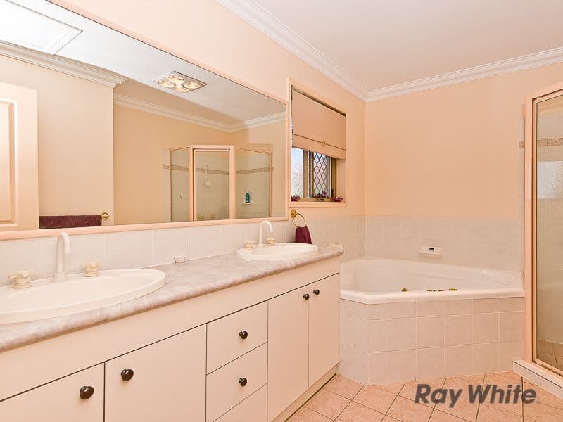 105 Voyager Circuit, BRIDGEMAN DOWNS QLD 4035, Bridgeman Downs - Thumbnail 7