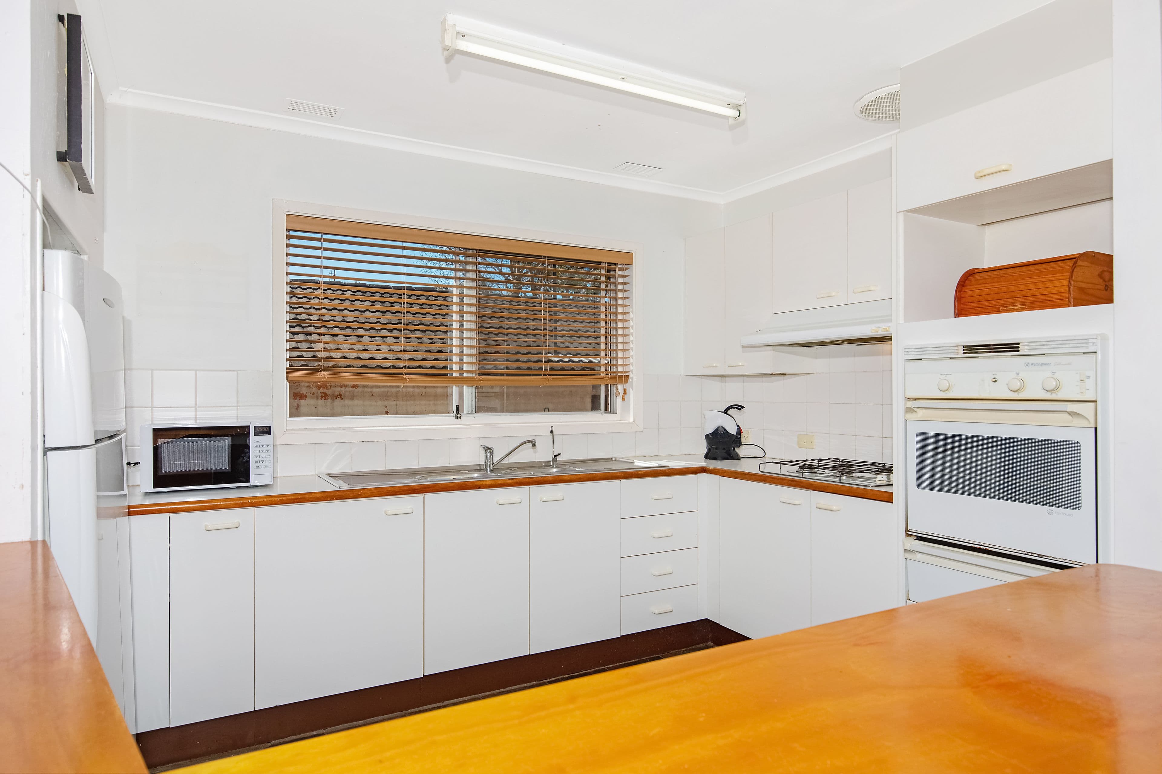 26 Toorak Avenue, Erina NSW 2250, Erina - Thumbnail 6