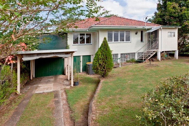 90 Sterculia Avenue, HOLLAND PARK WEST QLD 4121, Holland Park West - Image 1