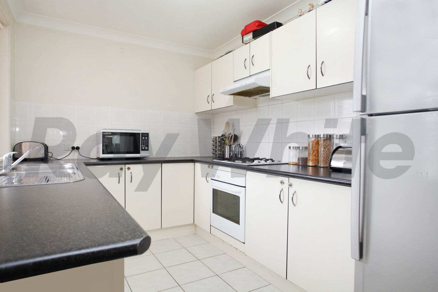 39 Nindi Crescent, GLENMORE PARK NSW 2745, Glenmore Park - Thumbnail 3