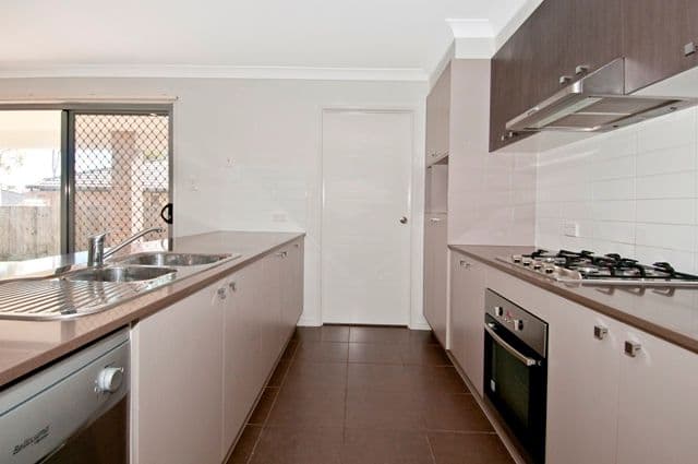 2 Chesan Court, CRESTMEAD QLD 4132, Crestmead - Thumbnail 8
