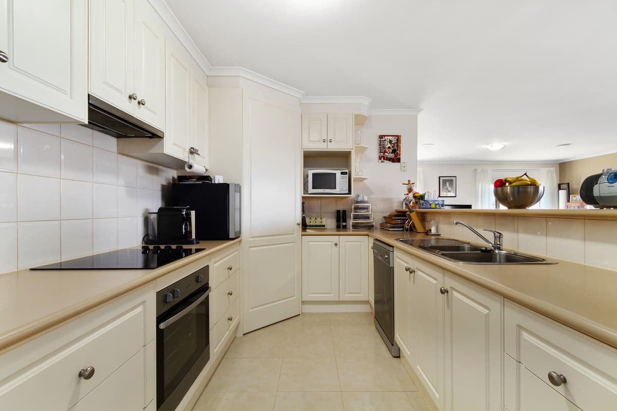 12 / 2 Wallace Street, MORWELL VIC 3840, Morwell - Thumbnail 2