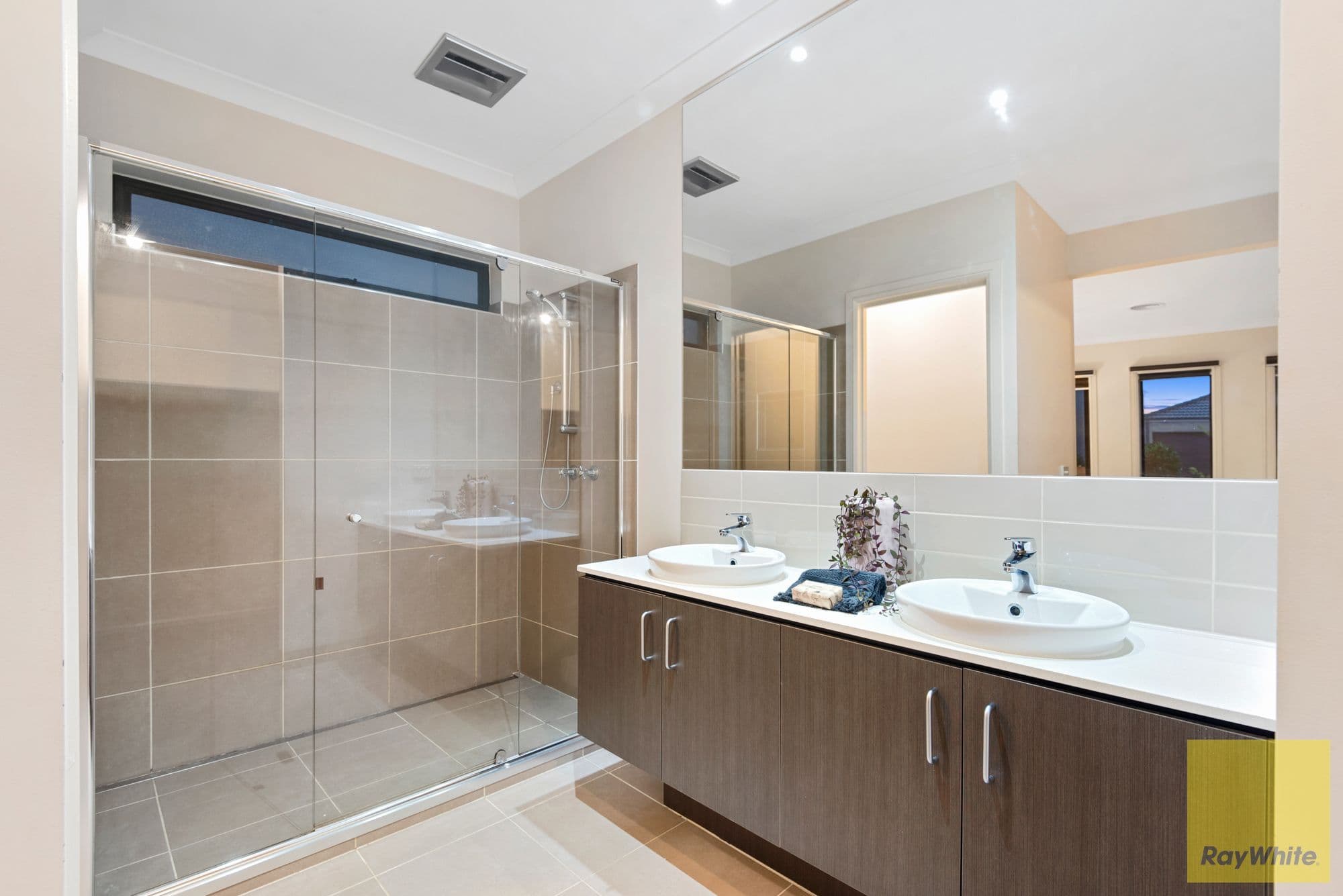 9 Vantage Place, Truganina VIC 3029, Truganina - Thumbnail 4