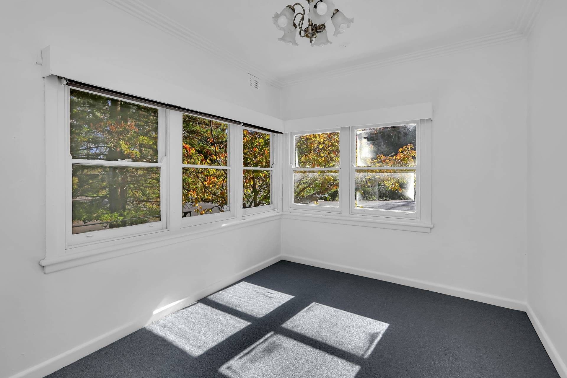 27 Dora Street, Katoomba NSW 2780, Katoomba - Thumbnail 2