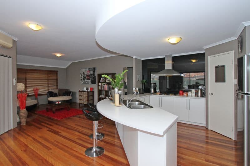 35 Conder Way, SOUTHERN RIVER WA 6110, Southern River - Thumbnail 3