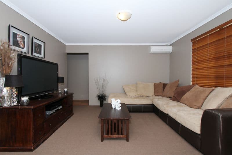 35 Conder Way, SOUTHERN RIVER WA 6110, Southern River - Thumbnail 7