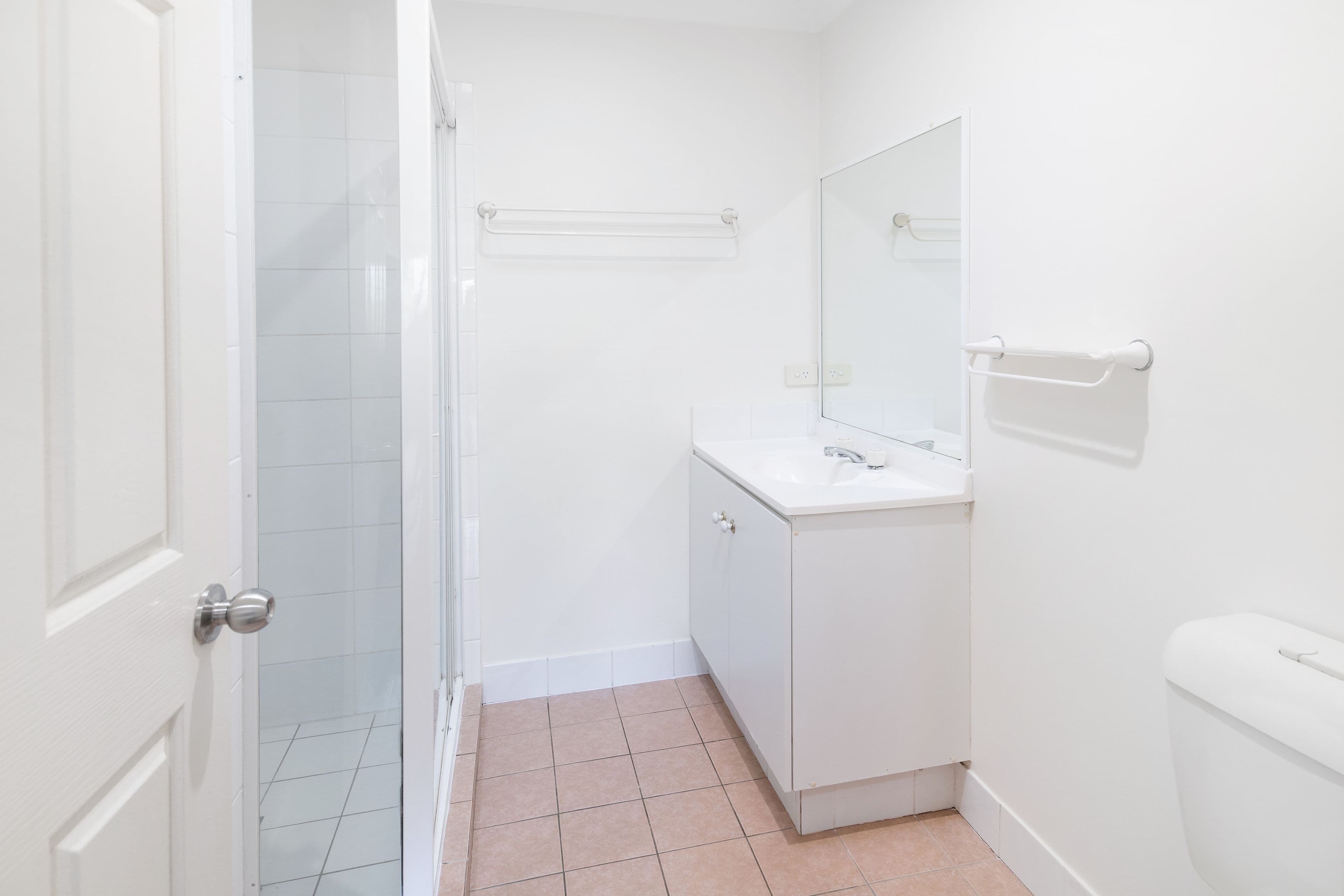 105 Pohlman Street, Southport QLD 4215, Southport - Thumbnail 7