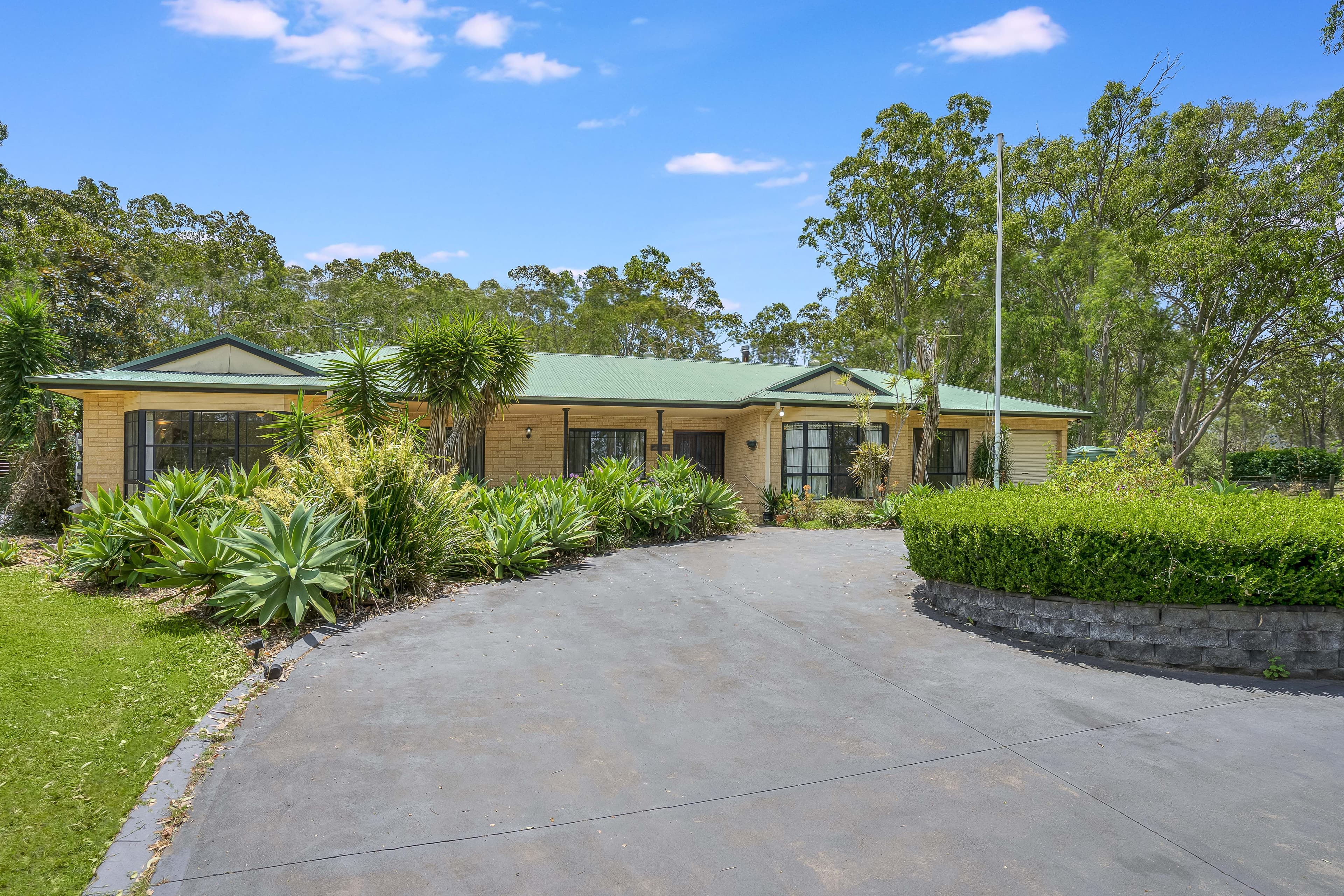 2 Windermere Place, Wallalong NSW 2320, Wallalong - Image 1