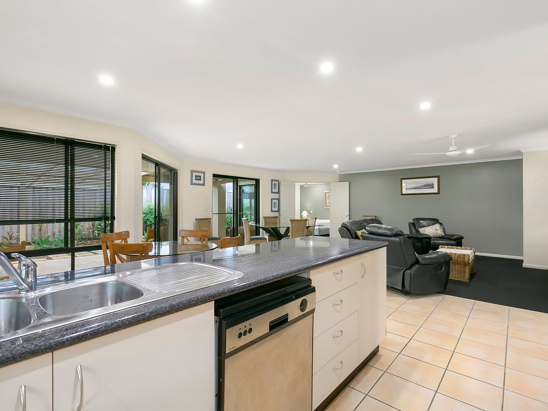 1 Wave Avenue, Noosaville QLD 4566, Noosaville - Thumbnail 3