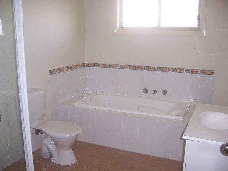 42B Graham Avenue, CASULA NSW 2170, Casula - Thumbnail 4