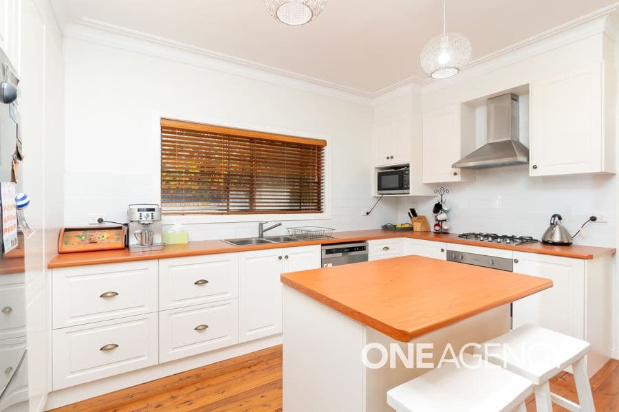 13 COCHRANE Street, Kooringal, Kooringal - Thumbnail 6