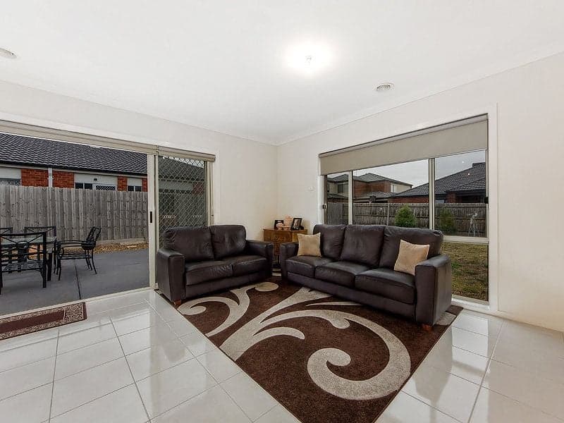 8 Kingston Drive, Taylors Hill - Thumbnail 5