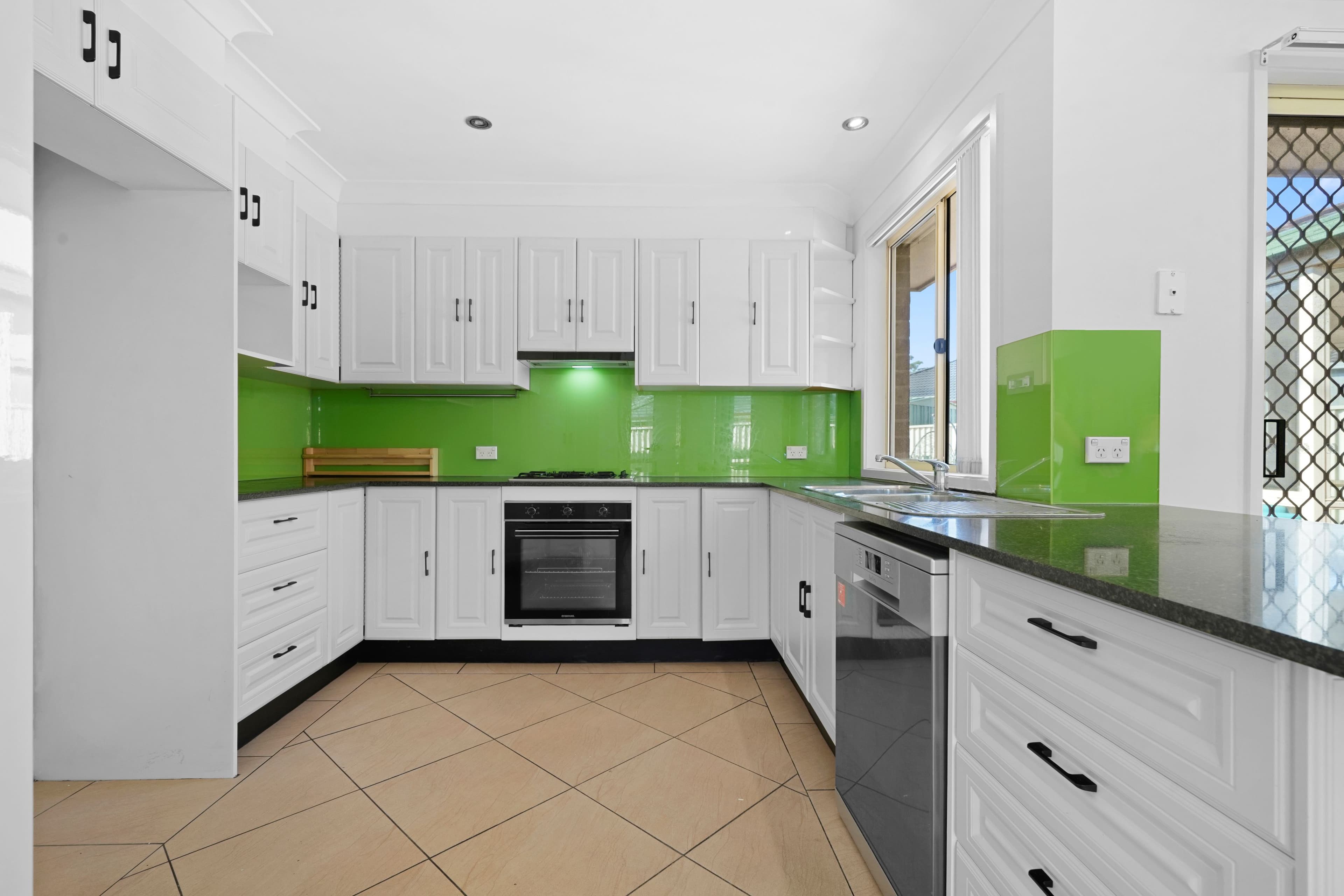 7 Bethel Close, Rooty Hill NSW 2766, Rooty Hill - Thumbnail 2