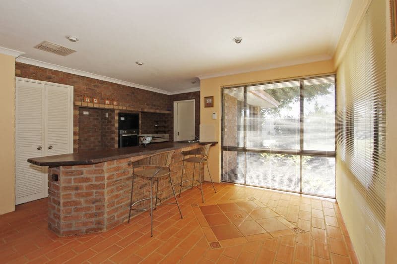 10 Clover Place, BIBRA LAKE WA 6163, Bibra Lake - Thumbnail 8