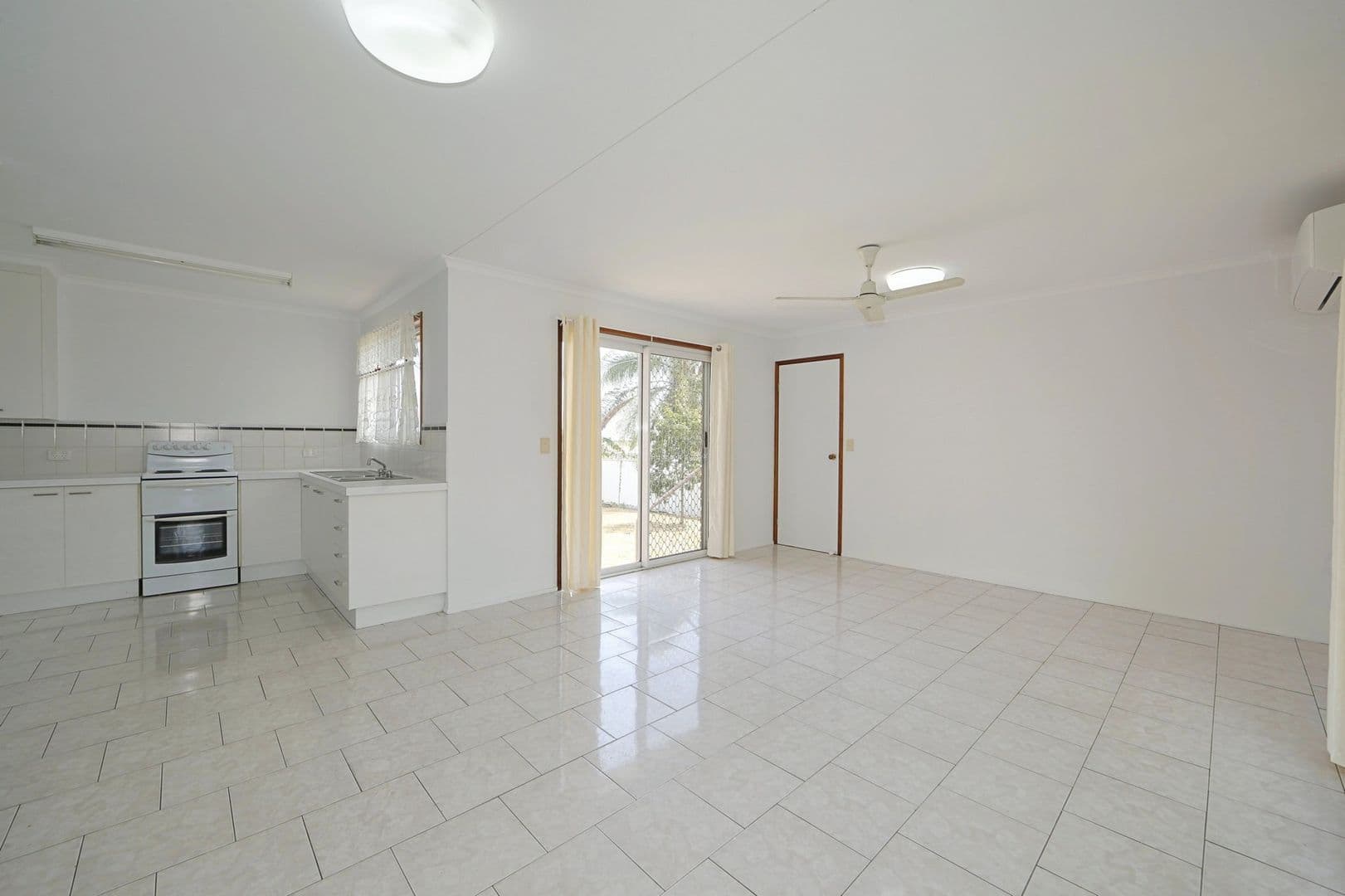 62 Wilfred Street, Bargara QLD 4670, Bargara - Thumbnail 3