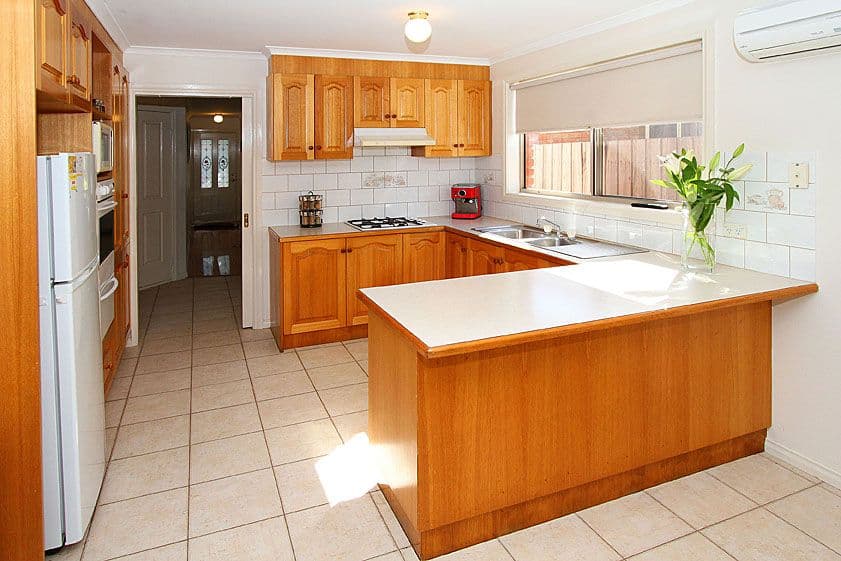 11 Bentley Way, MILL PARK VIC 3082, Mill Park - Thumbnail 2