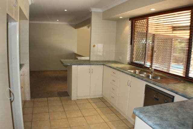 19 Menli Place, ORELIA WA 6167, Orelia - Thumbnail 2