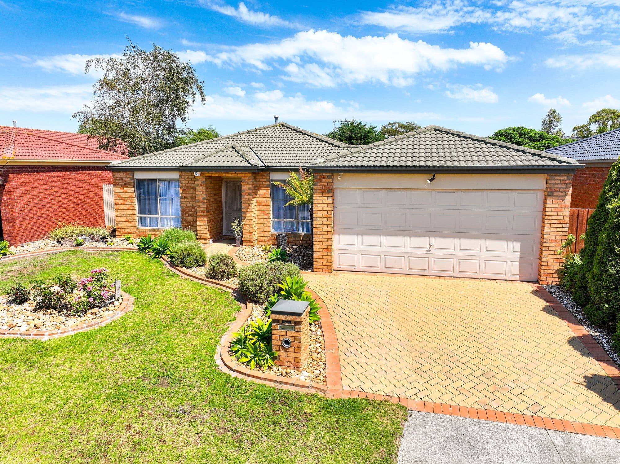23 Mariner Close, Cranbourne North VIC 3977, Cranbourne North - Thumbnail 2