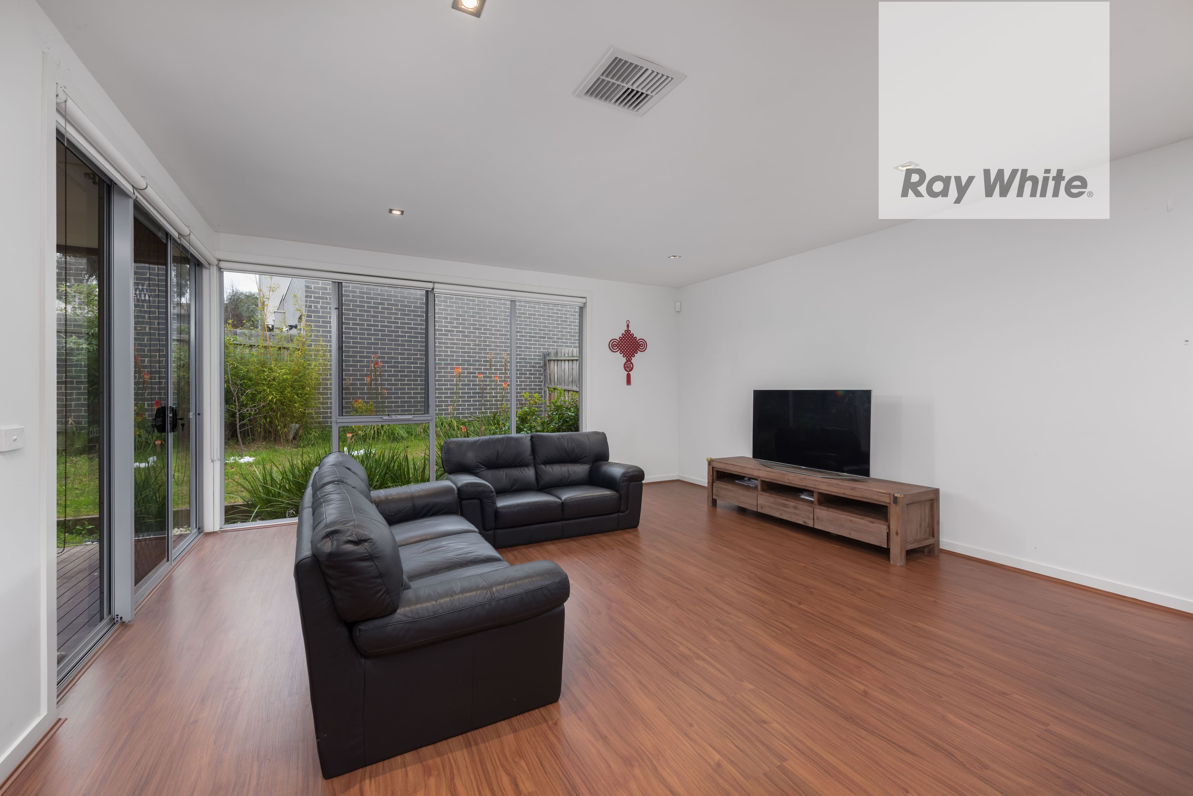 36 Ormond Boulevard, Bundoora VIC 3083, Bundoora - Thumbnail 2