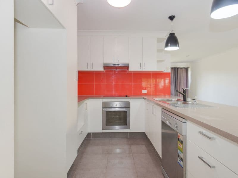 16 Henry Street, Coomera QLD 4209, Coomera - Thumbnail 2