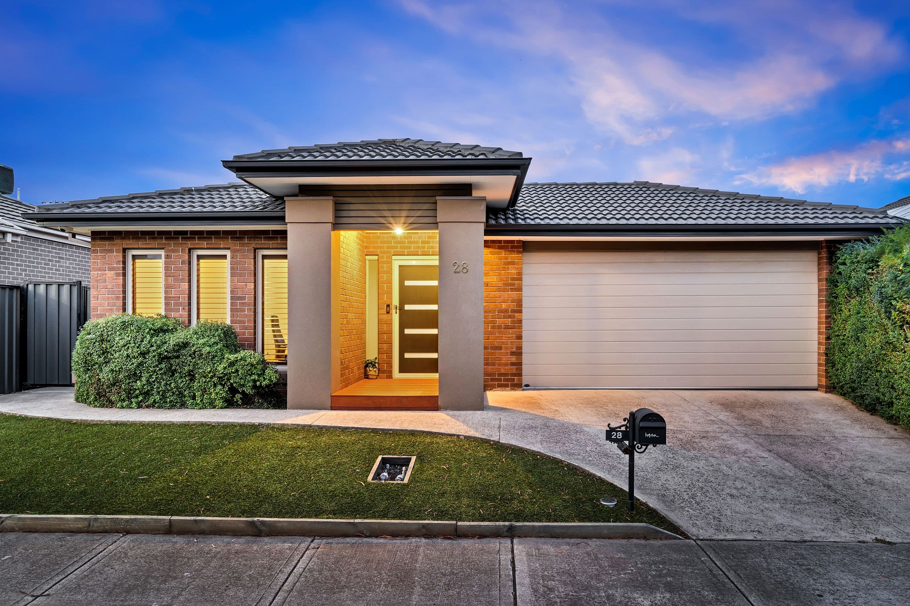28 Thoresby Circuit, Craigieburn VIC 3064, Craigieburn - Thumbnail 2