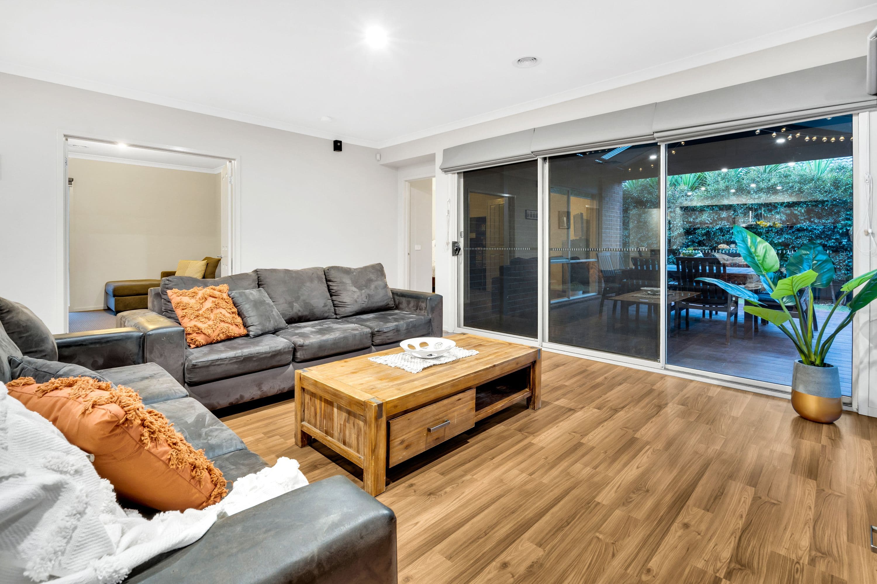28 Thoresby Circuit, Craigieburn VIC 3064, Craigieburn - Thumbnail 8