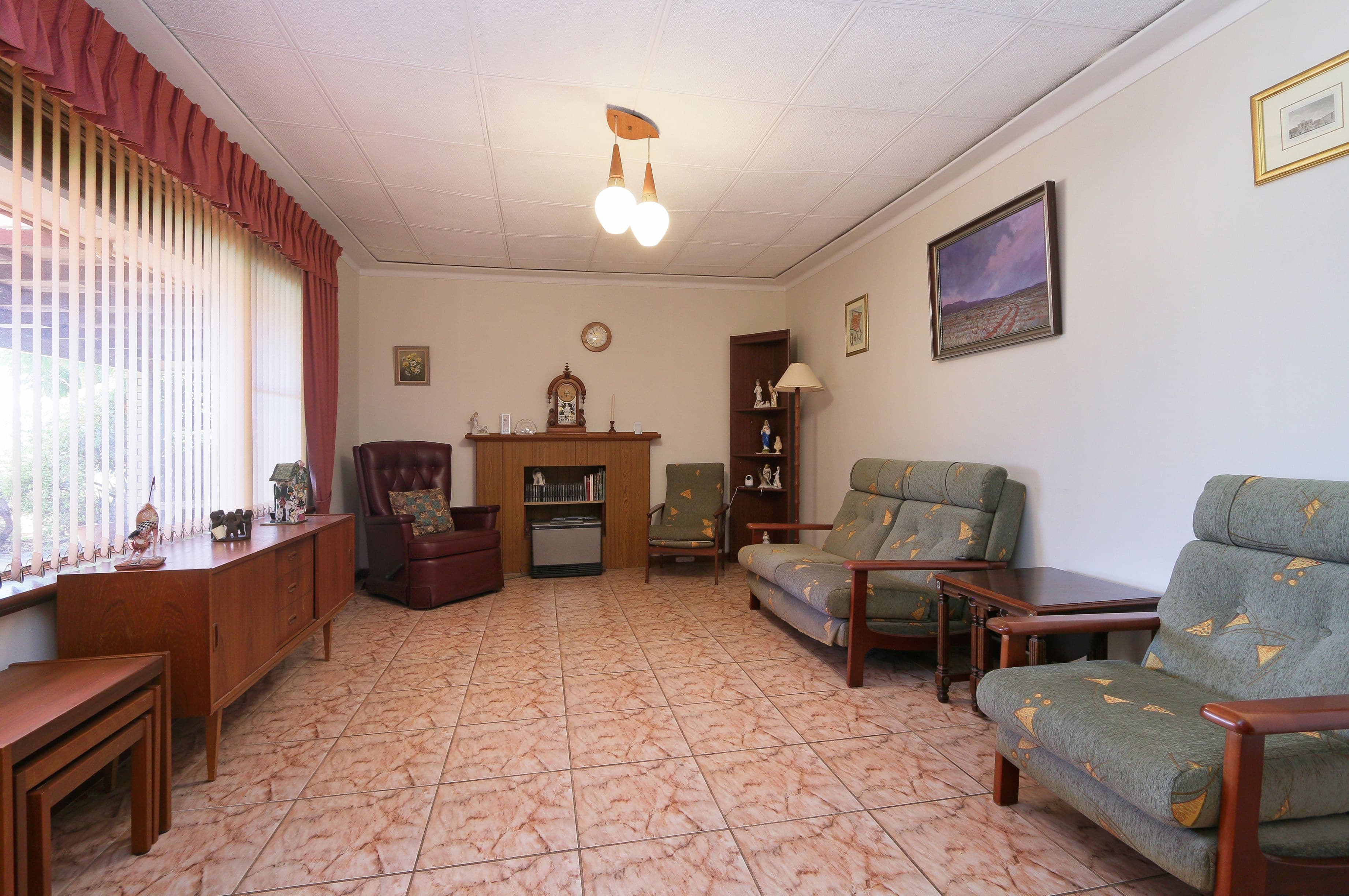 82 Gilbertson Road, Kardinya WA 6163, Kardinya - Thumbnail 2