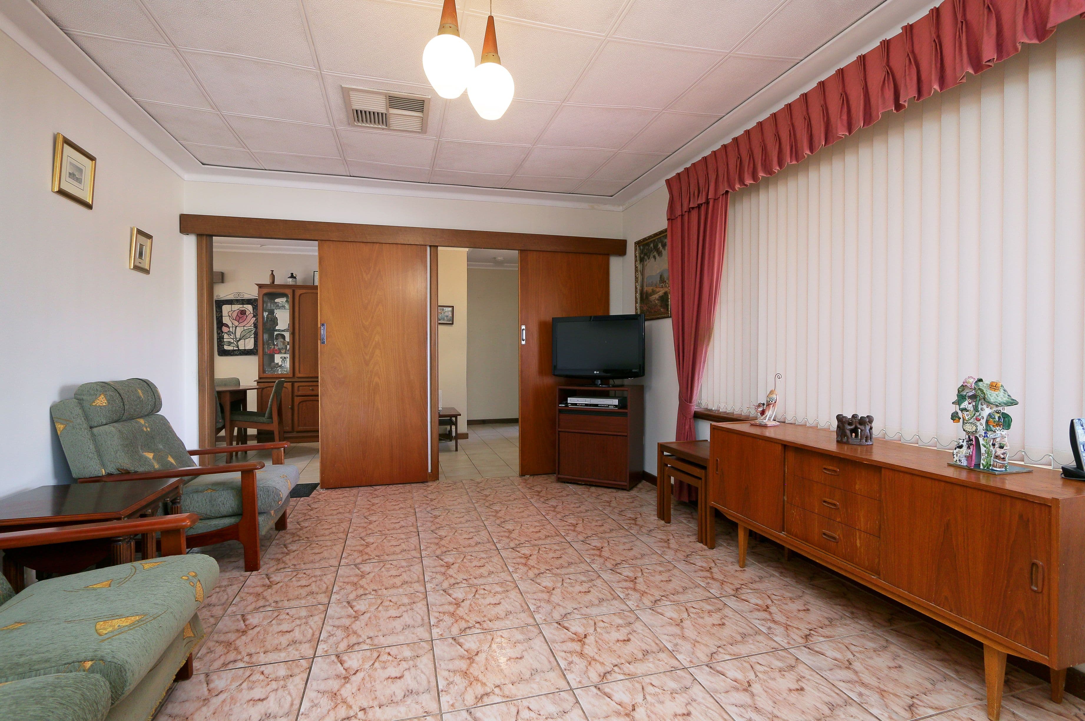 82 Gilbertson Road, Kardinya WA 6163, Kardinya - Thumbnail 4