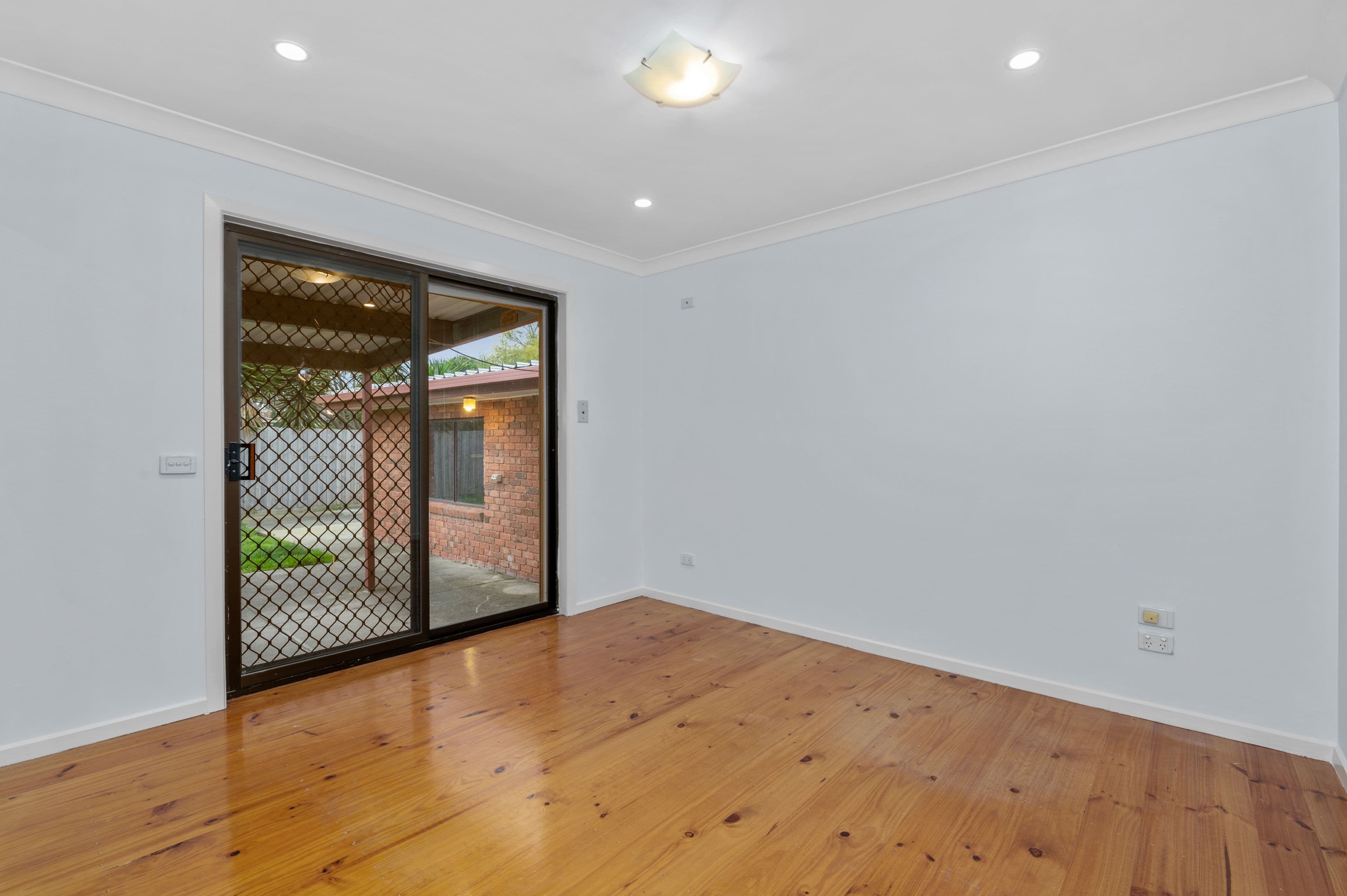 10 Sycamore Street, Mill Park VIC 3082, Mill Park - Thumbnail 8