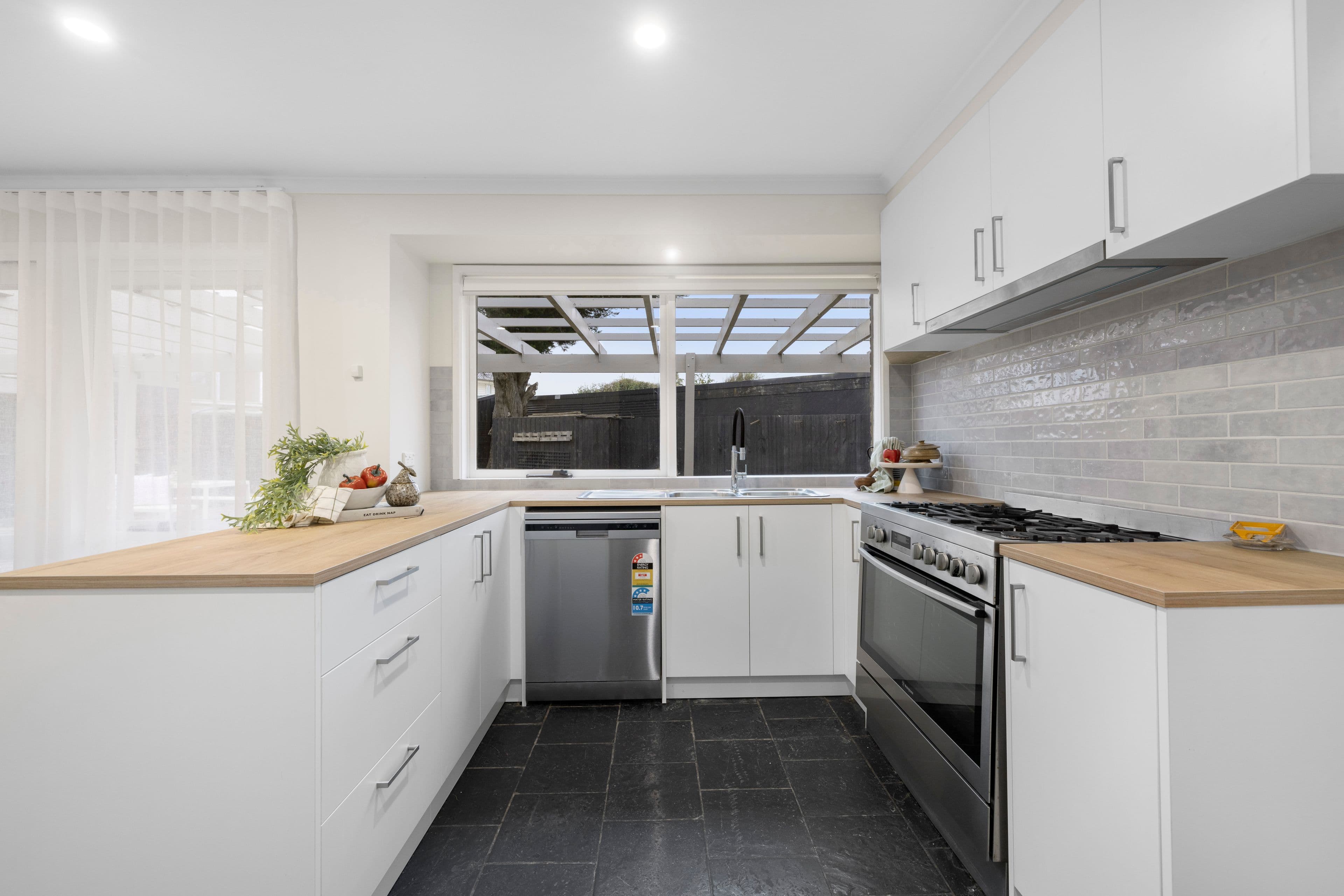 4 Lexton Court, Seaford VIC 3198, Seaford - Thumbnail 7