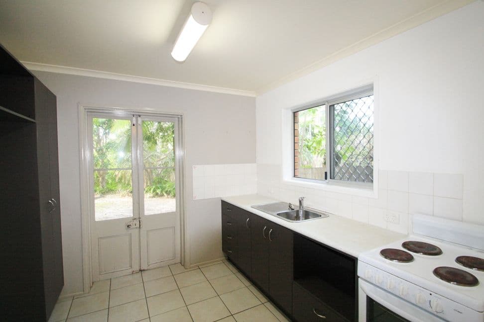 10 Springfield Avenue, COOLUM BEACH QLD 4573, Coolum Beach - Thumbnail 4