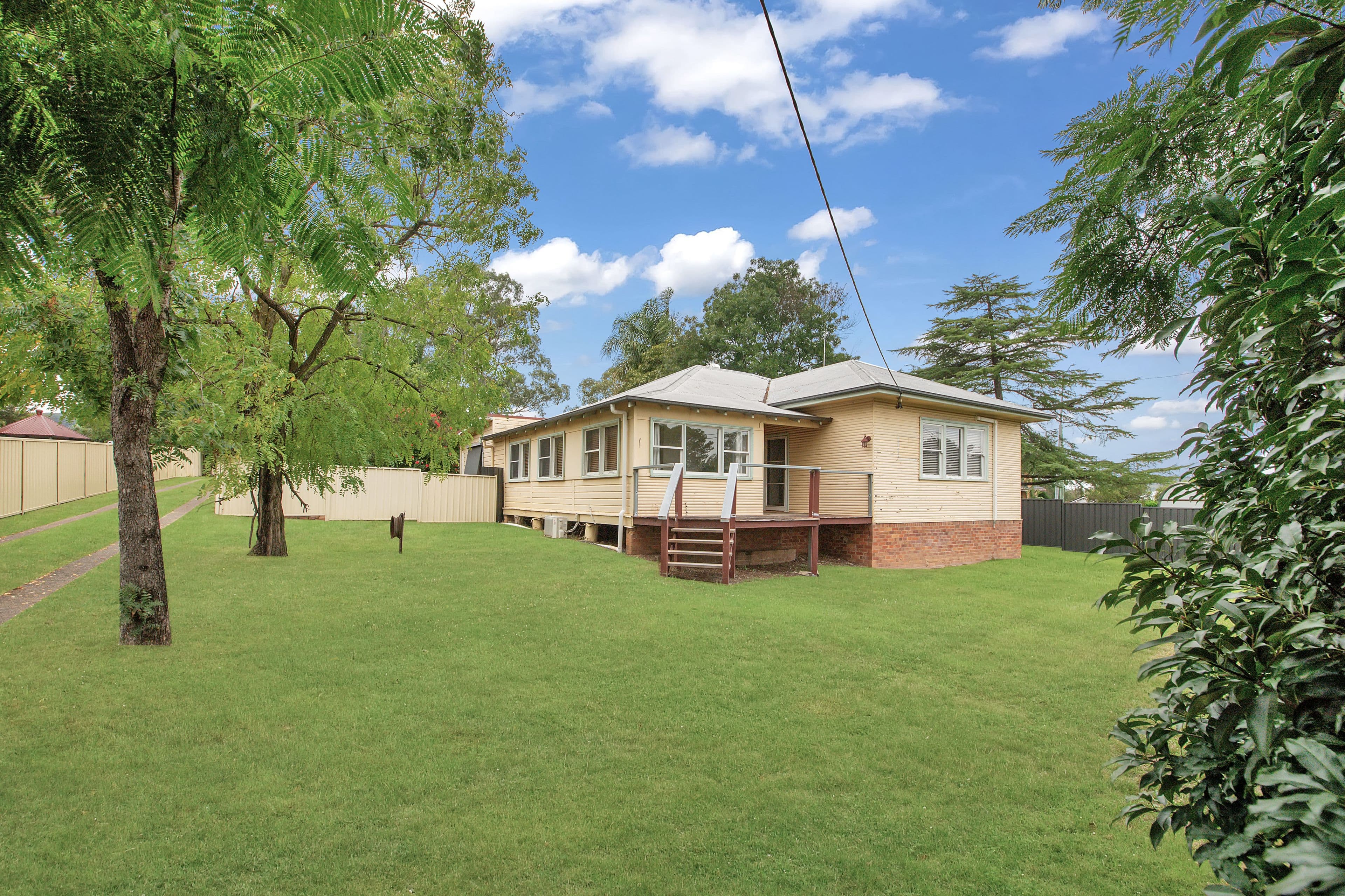 242 Kelly Street, Scone NSW 2337, Scone - Image 1