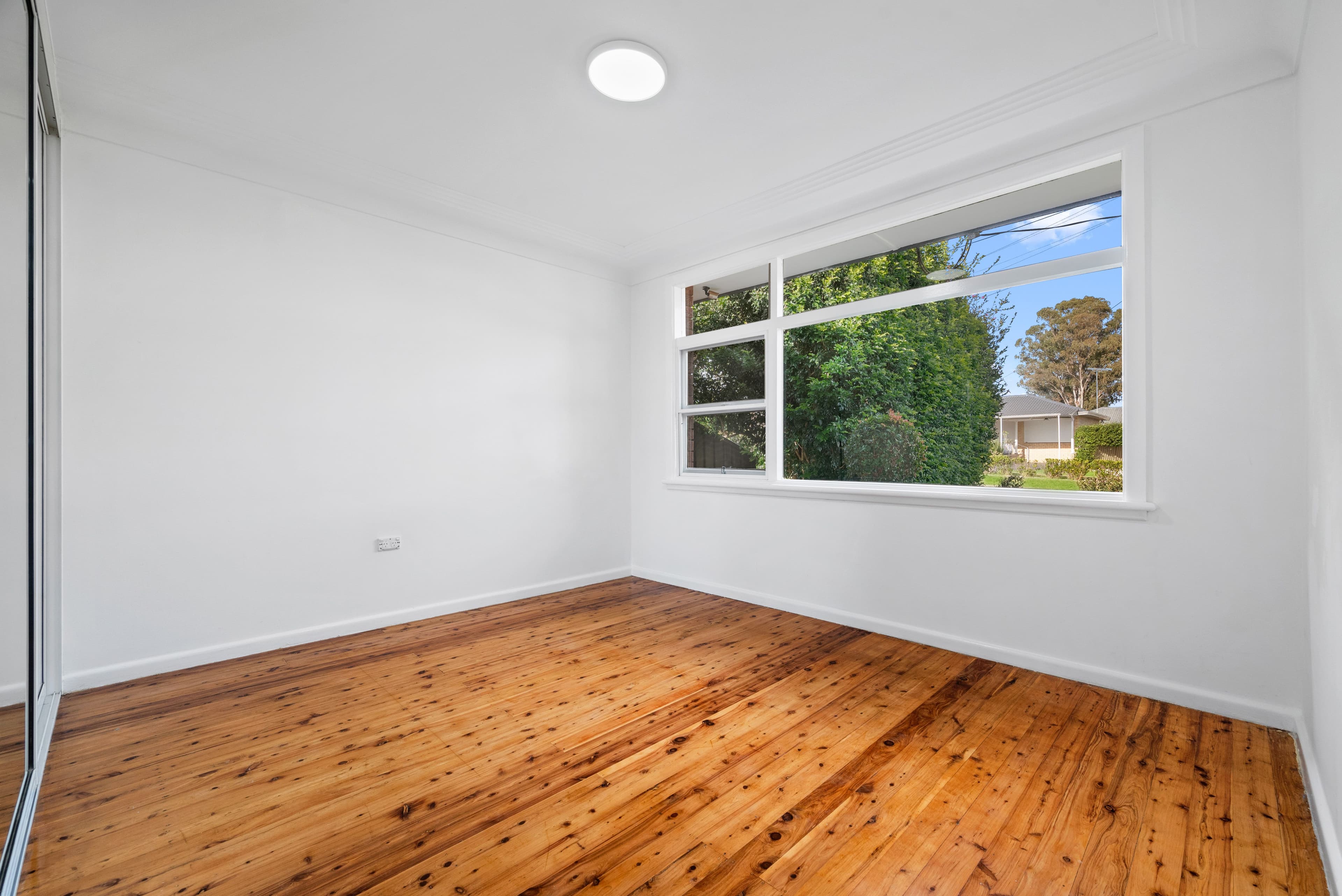 6 Hobart Avenue, Campbelltown NSW 2560, Campbelltown - Thumbnail 7
