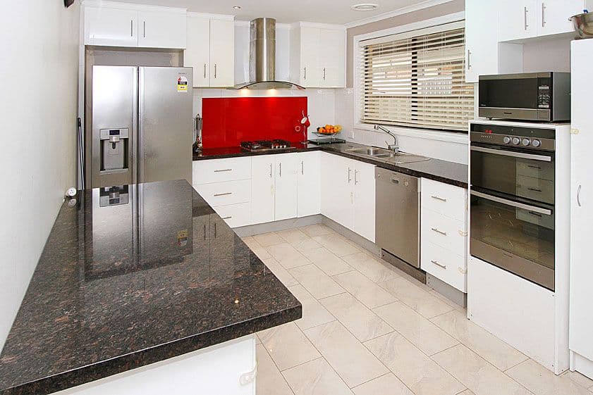 2 Sawrey Place, MILL PARK VIC 3082, Mill Park - Thumbnail 2
