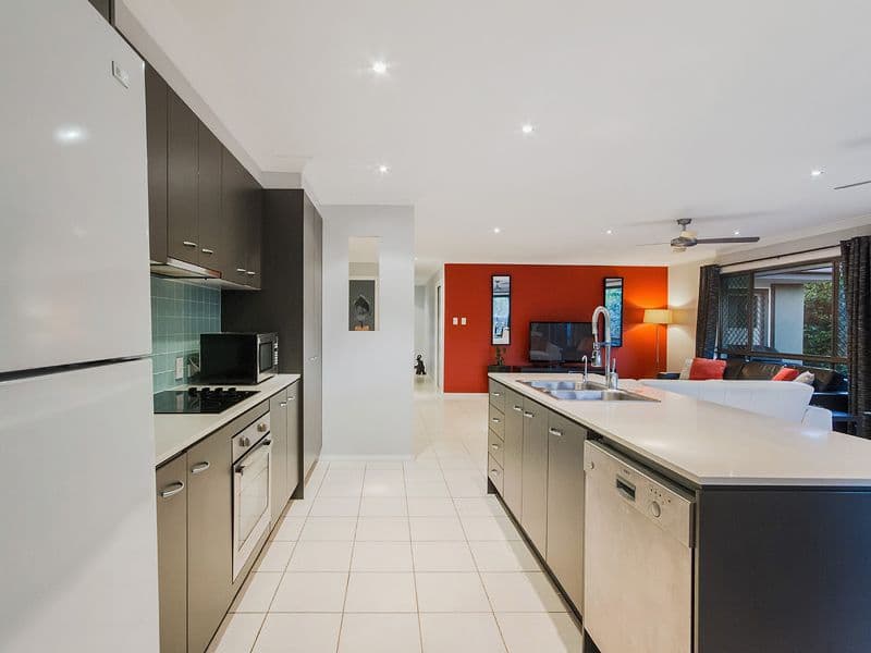 17 Craigs Way, MAUDSLAND QLD 4210, Maudsland - Thumbnail 3