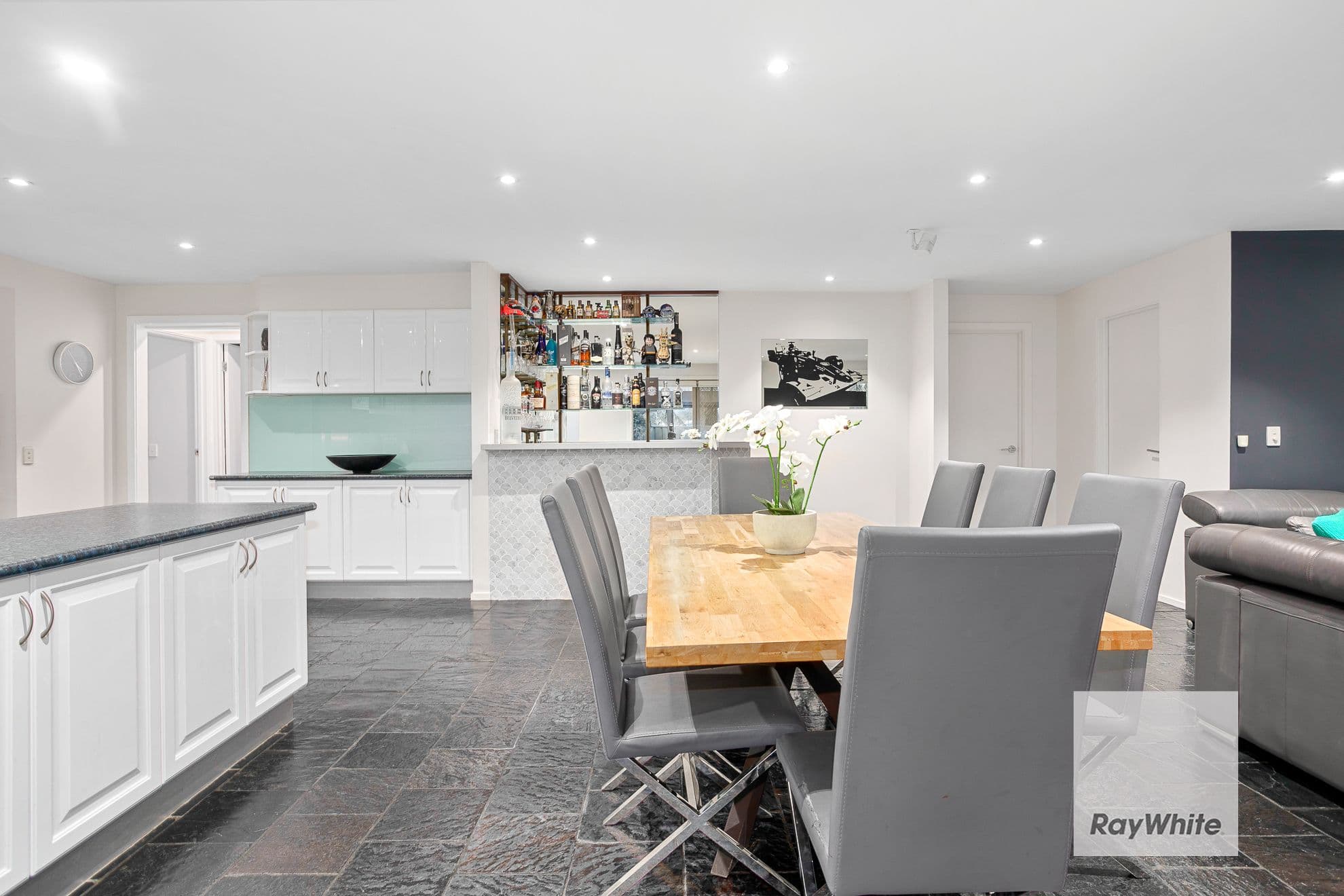6 Ardena Court, Keilor Downs VIC 3038, Keilor Downs - Thumbnail 8