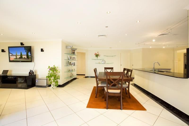 8 Coronation Drive, GREEN VALLEY NSW 2168, Green Valley - Thumbnail 4