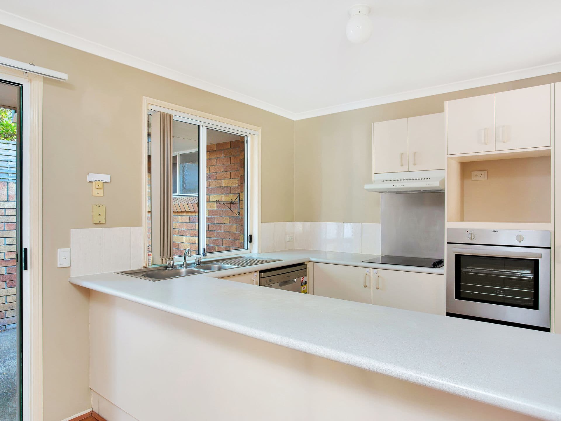 46 Glenside Drive, Robina QLD 4226, Robina - Thumbnail 5